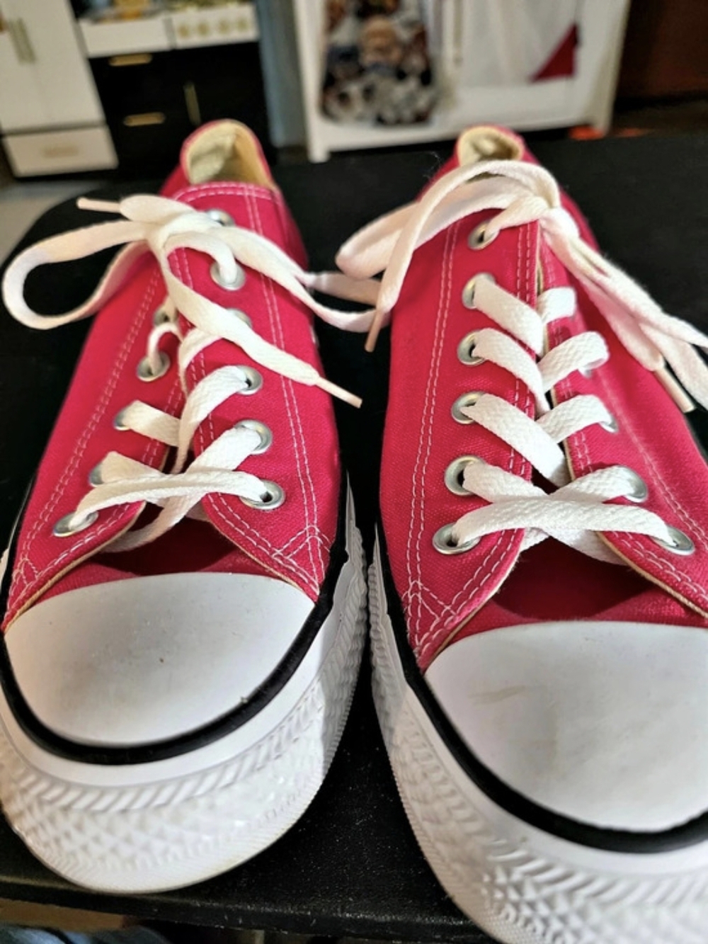 Converse Chuck Taylor All Star Pink & White Sneakers US 7 Men 9 Women